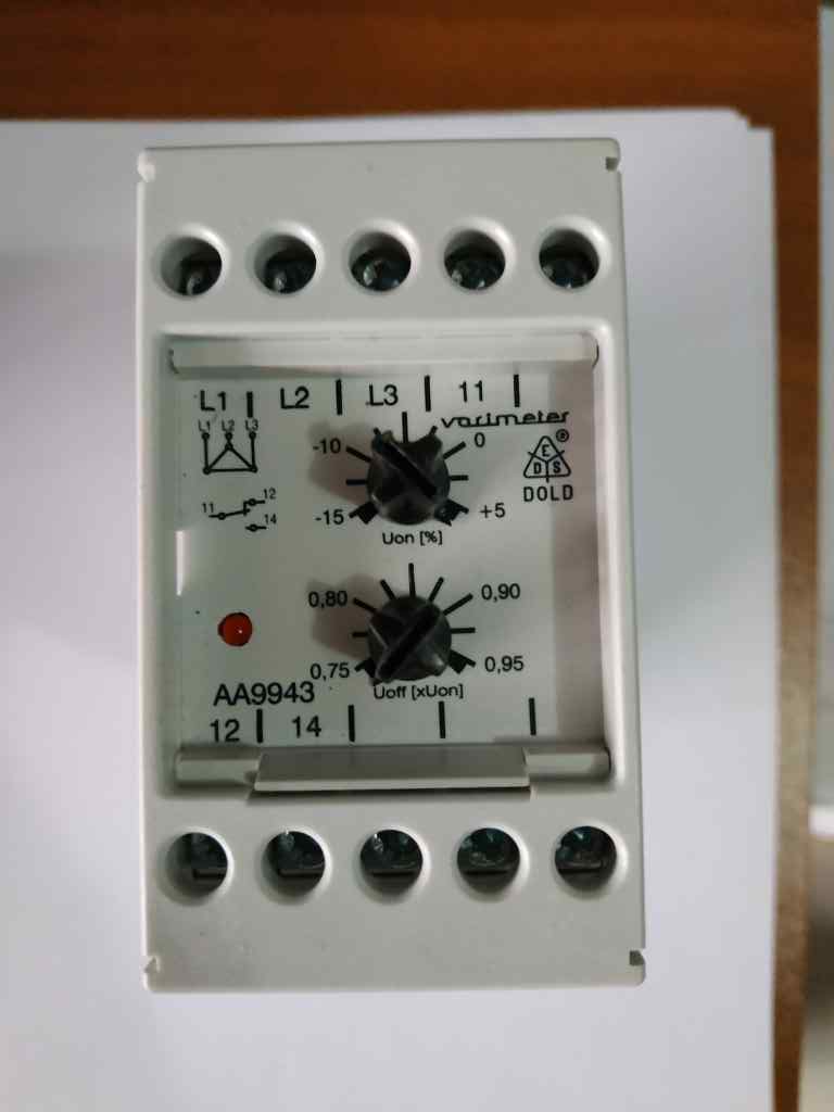 AA9943.11/001 3AC50-400HZ 380V